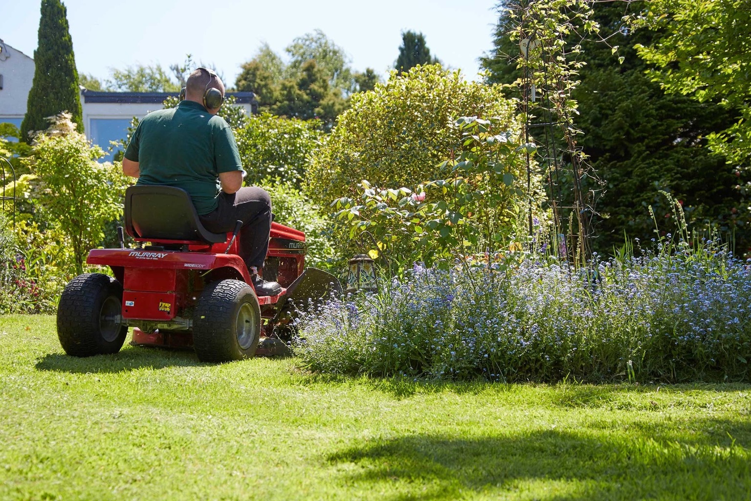 Grounds maintenance detail
